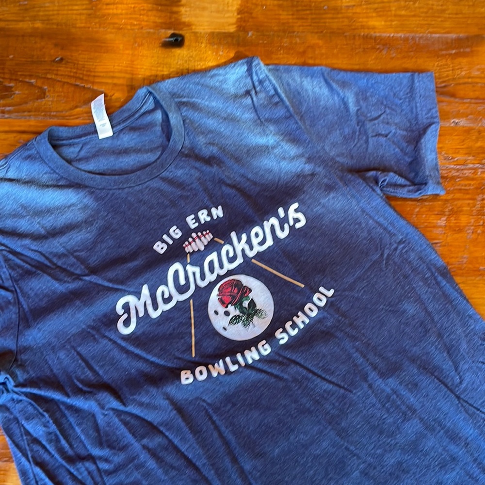 🎳 NWOT Big Ern McCracken’s Bowling School Tee L